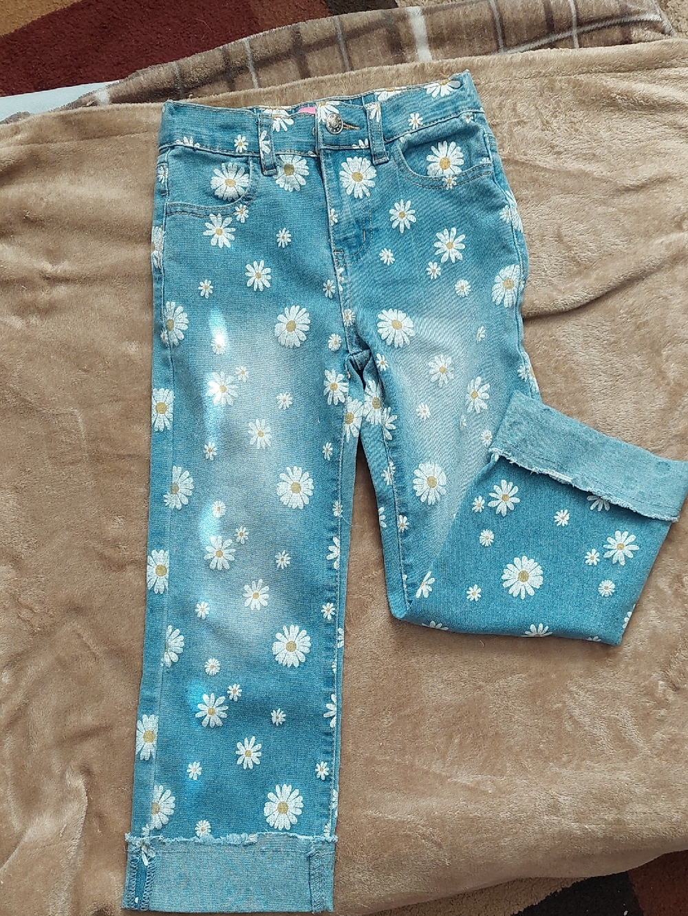 Girl's Blue Daisy Print Jeans~ Sz 6x by GoGo Star. Pre-Loved.